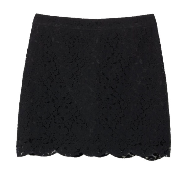 Talula Etta Lace Scalloped Mini Skirt from Aritzia - Picture 1 of 4